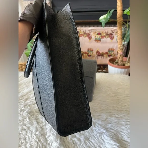 NWOT MCM DOCUMENT SAC 2 WAY - Picture 5 of 16